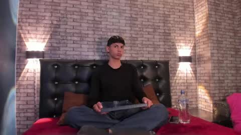 Smith online show from April 2026 07:42:01 PM