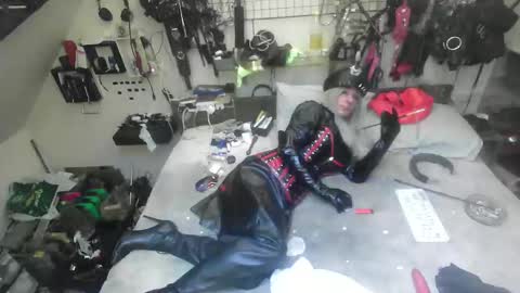 smokeslut365 online show from November 2025 02:44:02 AM