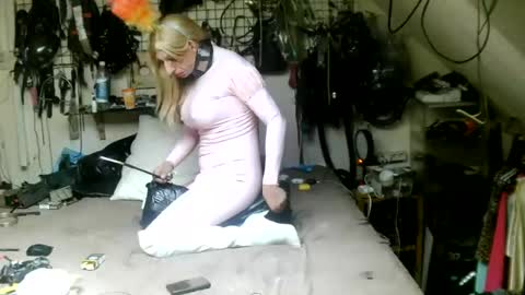 smokeslut365 online show from July 2026 12:30:02 AM
