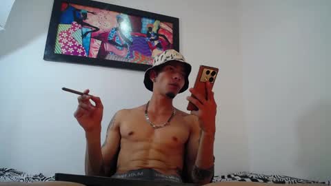 Daniel Aston online show from September 2025 06:52:01 PM