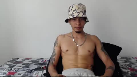 Daniel Aston online show from October 2025 07:24:02 PM