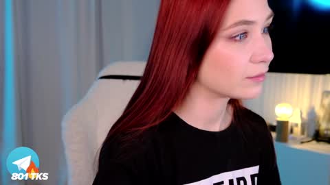 Snapshot of smthwrong chatting on February 2025 06:12:01 AM smthwrong online show from February 2025 06:12:01 AM