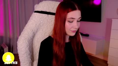 Snapshot of smthwrong chatting on February 2025 11:56:02 PM smthwrong online show from February 2025 11:56:02 PM