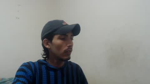 Snapshot of snackontime19 chatting on June 2026 12:35:01 AM snackontime19 online show from June 2026 12:35:01 AM