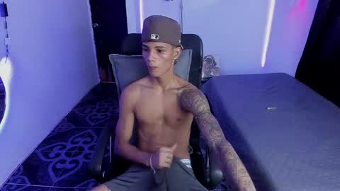 snak_master1 online show from April 2026 10:58:01 PM