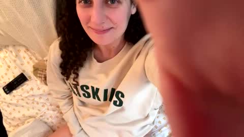 snarley33 online show from November 2025 07:52:02 PM