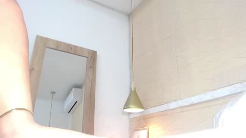 Hellen  online show from January 2025 10:17:01 AM