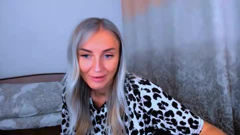 Sneja online show from December 2025 06:58:01 PM