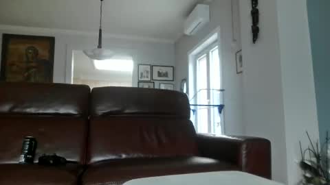 snoecks online show from June 2026 07:12:01 AM