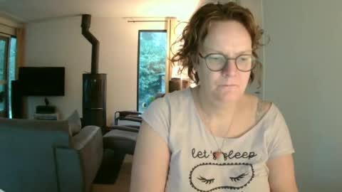 Snoeske and Woodwurm online show from March 2025 06:15:02 AM