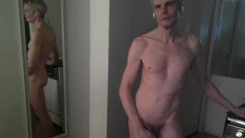 Snapshot of snoro111 chatting on April 2026 12:11:02 AM snoro111 online show from April 2026 12:11:02 AM