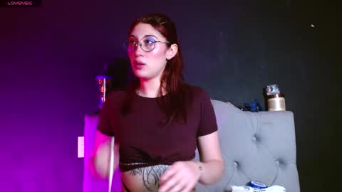 IG     OF red moonn online show from April 2026 06:19:01 AM