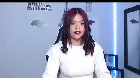 SNOW NALA online show from November 2025 05:28:02 AM