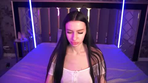 snow_whiteeex online show from March 2026 06:39:01 AM