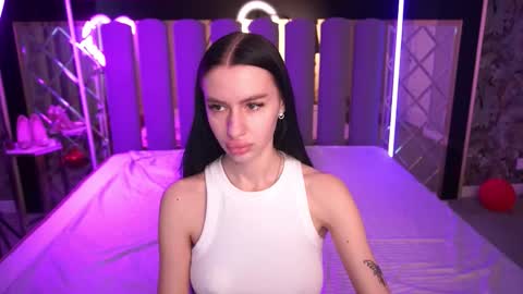 snow_whiteeex online show from March 2026 05:41:02 AM