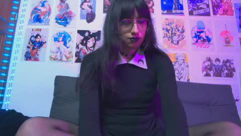 Snapshot of snowblack_ chatting on February 2025 03:00:01 PM Snow and Bubble online show from February 2025 03:00:01 PM