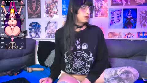 Snapshot of snowblack_ chatting on September 2025 03:01:02 PM Snow and Bubble online show from September 2025 03:01:02 PM