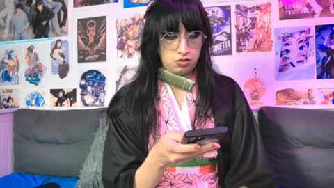 Snapshot of snowblack_ chatting on September 2025 05:38:02 PM Snow and Bubble online show from September 2025 05:38:02 PM