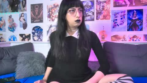 Snapshot of snowblack_ chatting on October 2025 04:09:02 PM Snow and Bubble online show from October 2025 04:09:02 PM