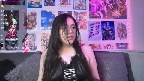 Snapshot of snowblack_ chatting on December 2025 07:20:02 PM Snow and Bubble online show from December 2025 07:20:02 PM