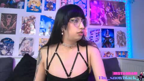 Snapshot of snowblack_ chatting on February 2026 03:38:01 PM Snow and Bubble online show from February 2026 03:38:01 PM