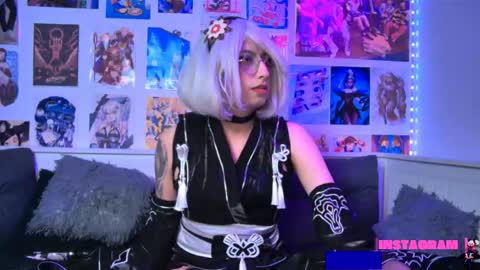 Snapshot of snowblack_ chatting on February 2026 05:42:01 PM Snow and Bubble online show from February 2026 05:42:01 PM