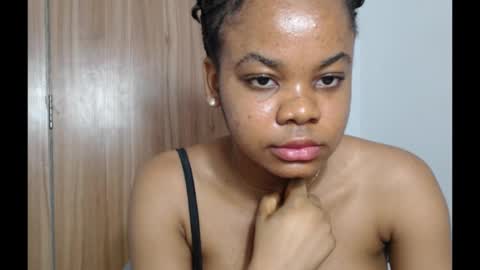 snowdrop5 online show from January 2025 10:01:01 PM