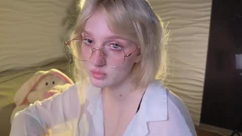 Ellie online show from August 2026 05:42:01 AM