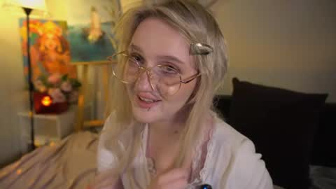 Ellie online show from August 2026 05:31:01 AM