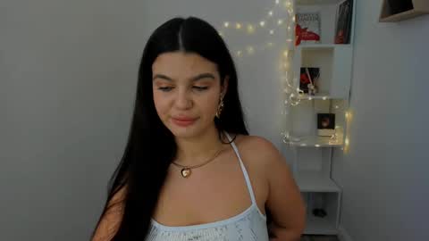 snowingwinter online show from February 2025 01:35:02 AM