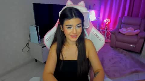 snowingwinter online show from September 2025 07:41:02 PM