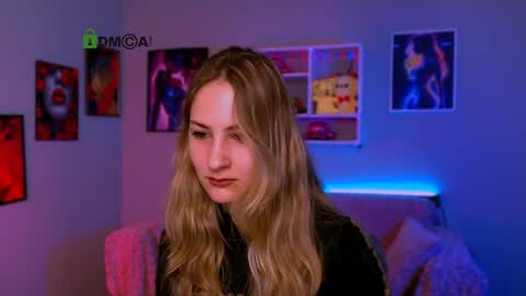 Snapshot of so_hot_rosalie chatting on April 2026 09:21:02 AM so_hot_rosalie online show from April 2026 09:21:02 AM