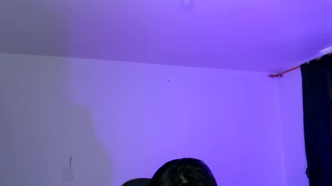 sofia online show from November 2025 06:19:01 PM