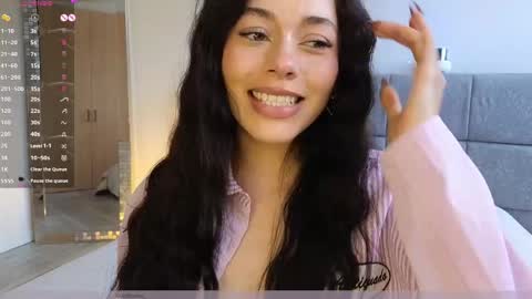 Snapshot of soffimoon_ chatting on May 2026 08:37:02 PM IG Soffimoon I THANK YOU FOR LEAVING YOUR FOLLOW online show from May 2026 08:37:02 PM