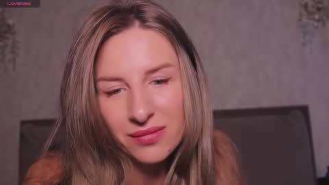 Snapshot of soffyasi chatting on September 2025 08:03:01 AM soffyasi online show from September 2025 08:03:01 AM