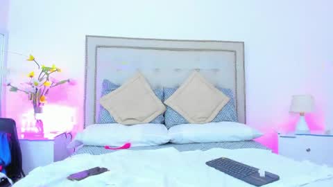 sofhyalove online show from May 2026 08:27:02 PM