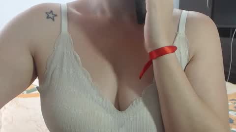 Sofa Castellanos online show from April 2026 02:13:02 PM