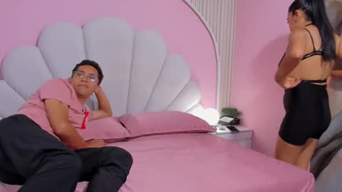 Sofia  Derek online show from September 2025 08:01:01 PM