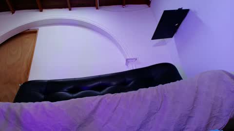 Sofia online show from October 2025 11:54:02 AM