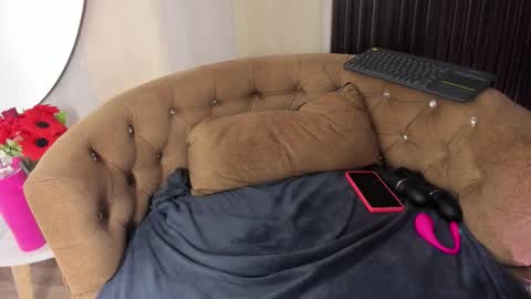 SOFIA online show from February 2026 01:49:01 AM