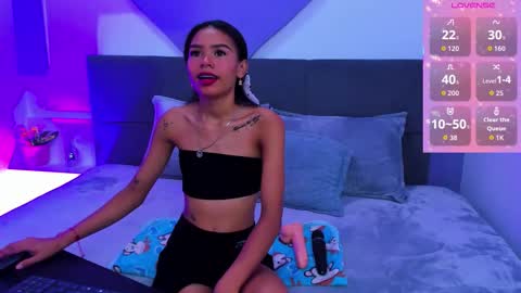 Sofia online show from November 2025 06:46:02 PM