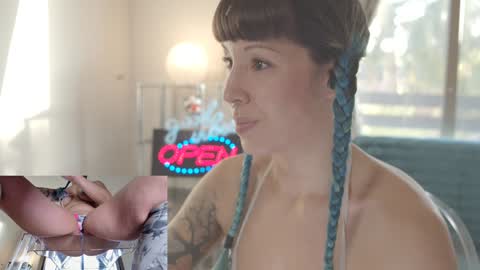 Sofi Mora online show from January 2025 04:39:01 PM