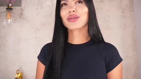 Snapshot of sofi_moreno chatting on June 2026 11:25:02 AM Sofi online show from June 2026 11:25:02 AM