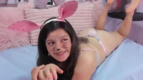 Sofi Noa online show from March 2025 05:28:01 PM