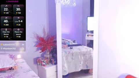 sofi smith online show from December 2024 01:39:01 AM