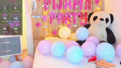 sofi smith online show from January 2025 08:33:01 PM