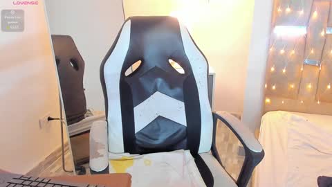 sofi smith online show from January 2025 01:33:01 AM