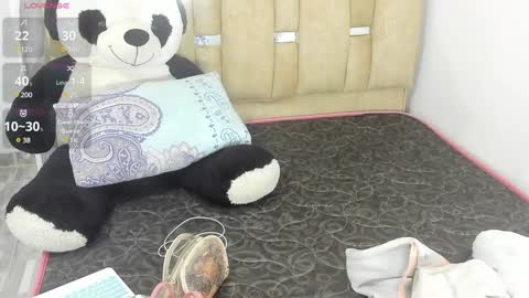 sofi smith online show from February 2025 07:53:02 PM