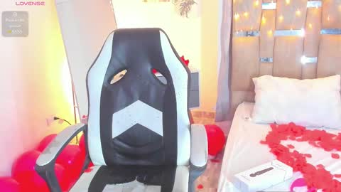 sofi smith online show from February 2025 11:03:02 PM