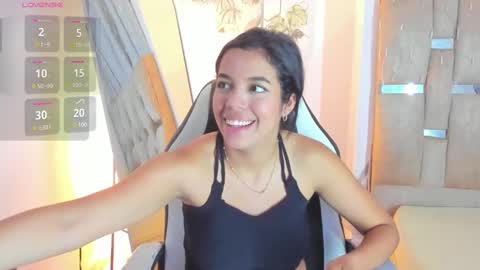 sofi smith online show from February 2025 06:52:01 PM